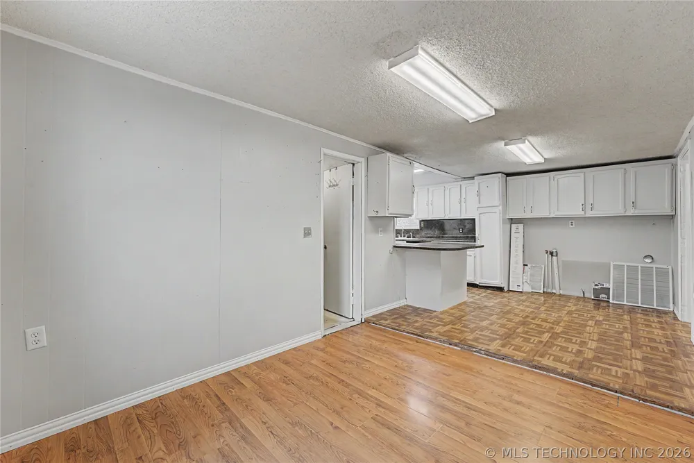407 Main Street Sand Springs, OK 74063