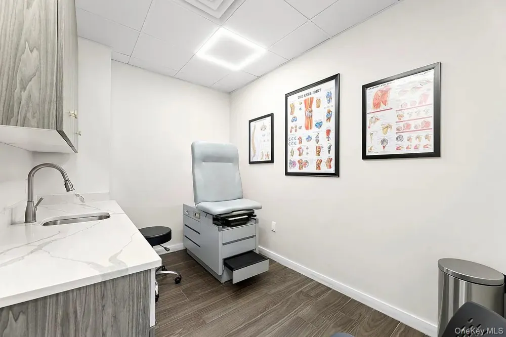 62-40 97th Place #2BC 97th Place ##2BC Rego Park, NY 11374