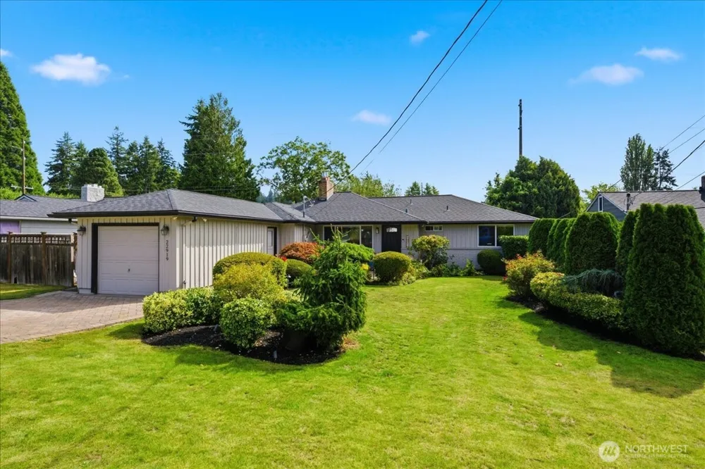 22919 74th Avenue W Edmonds, WA 98026