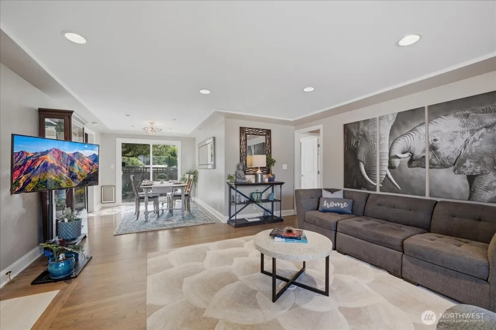 22919 74th Avenue W Edmonds, WA 98026