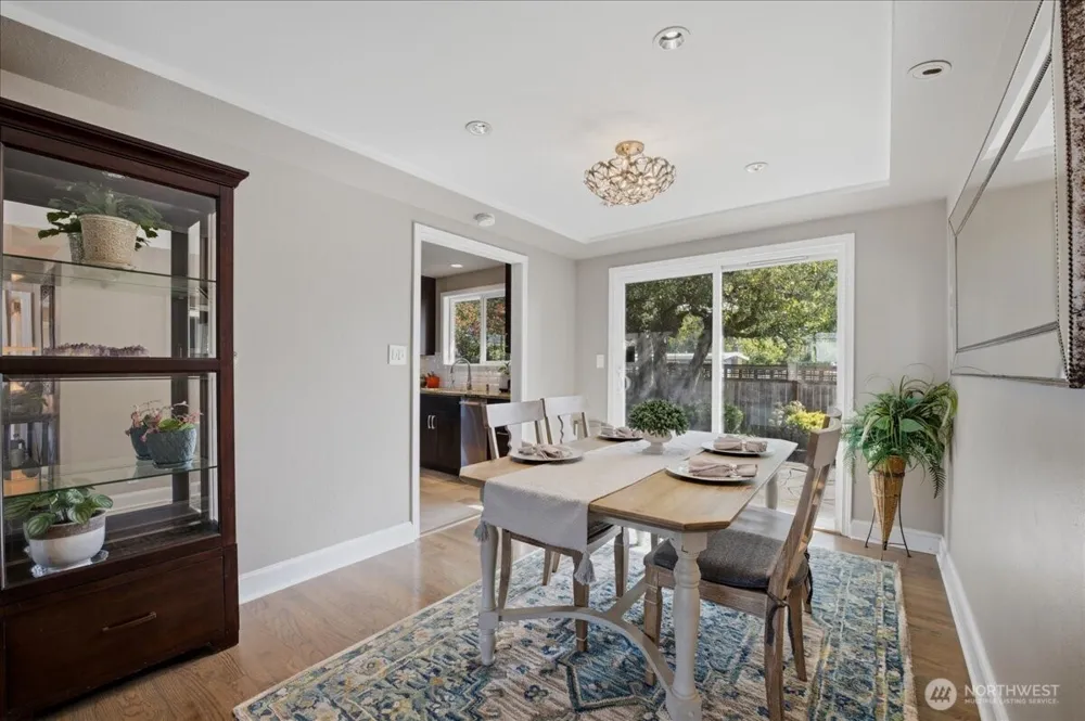 22919 74th Avenue W Edmonds, WA 98026