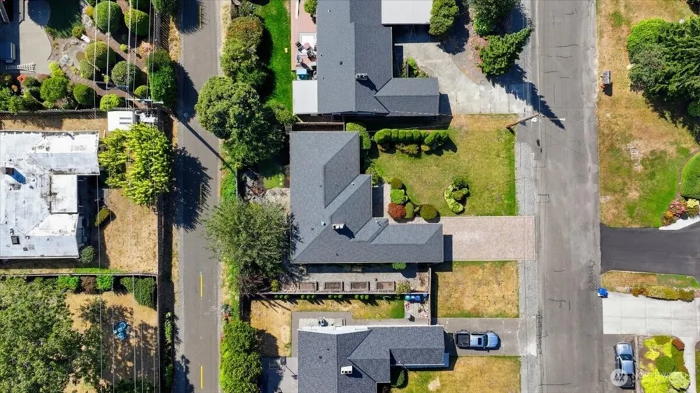 22919 74th Avenue W Edmonds, WA 98026