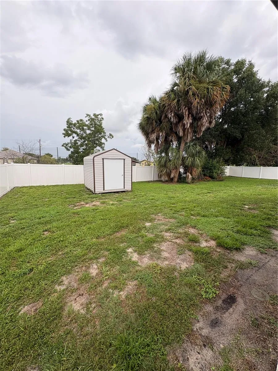 640 E GRAPEFRUIT AVENUE Lake Alfred, FL 33850
