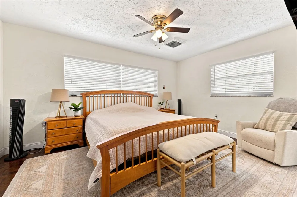 39118 5TH AVENUE Zephyrhills, FL 33542