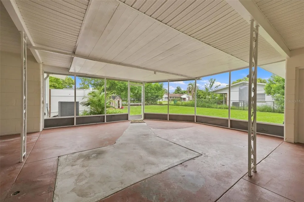 39118 5TH AVENUE Zephyrhills, FL 33542