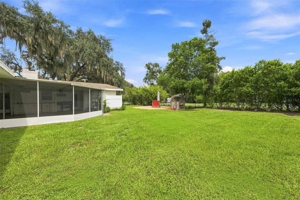 39118 5TH AVENUE Zephyrhills, FL 33542