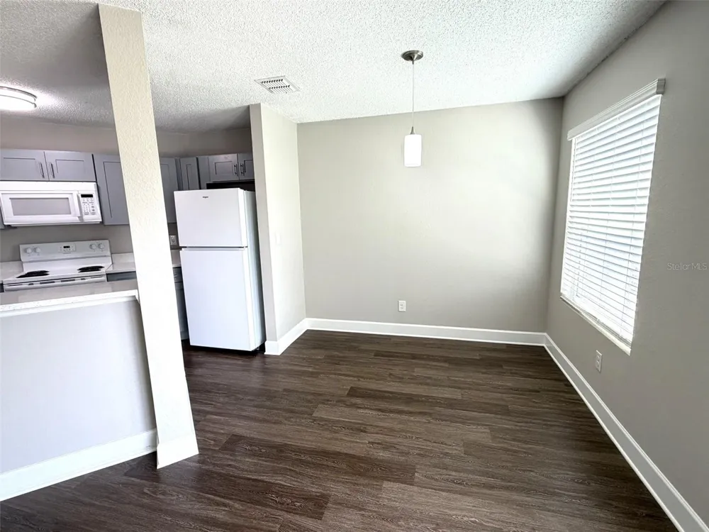 2524 WOODGATE BOULEVARD #102 Orlando, FL 32822