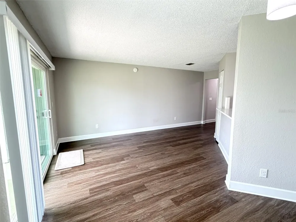 2524 WOODGATE BOULEVARD #102 Orlando, FL 32822