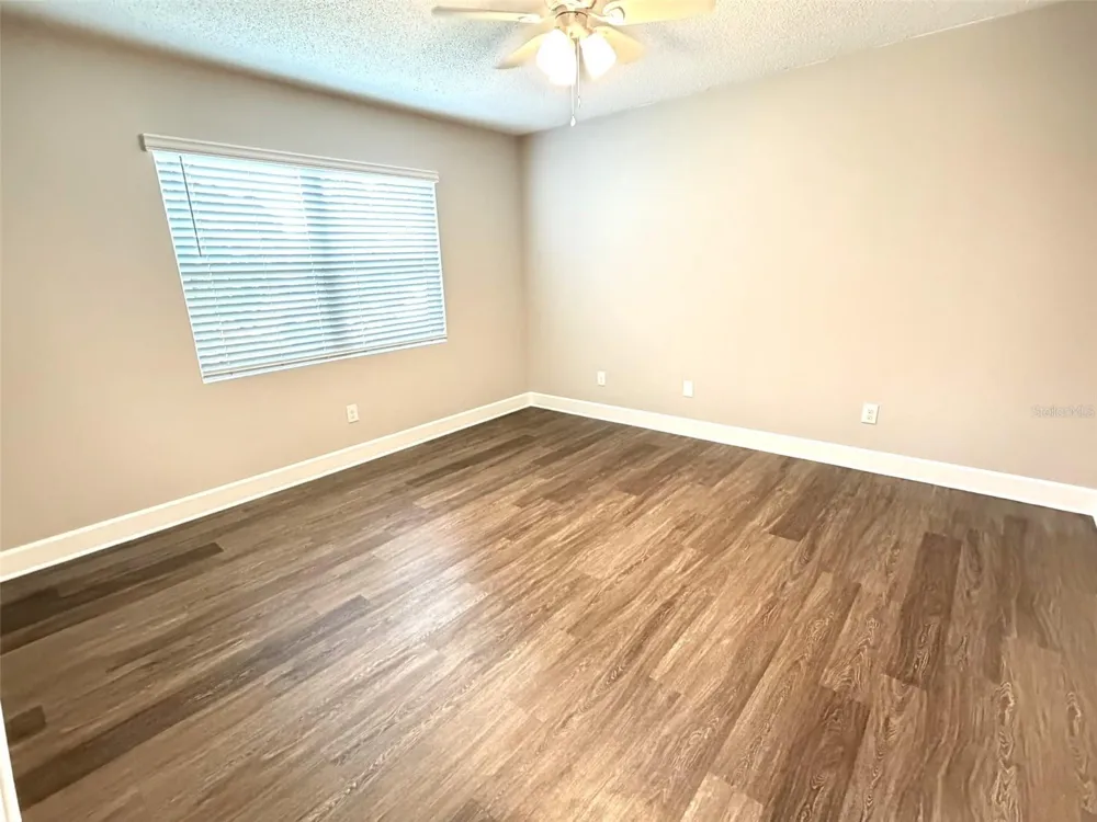 2524 WOODGATE BOULEVARD #102 Orlando, FL 32822