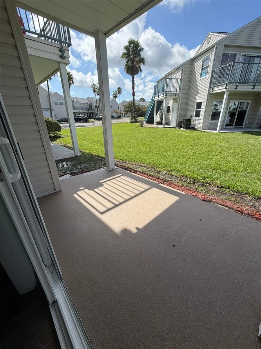 2524 WOODGATE BOULEVARD #102 Orlando, FL 32822
