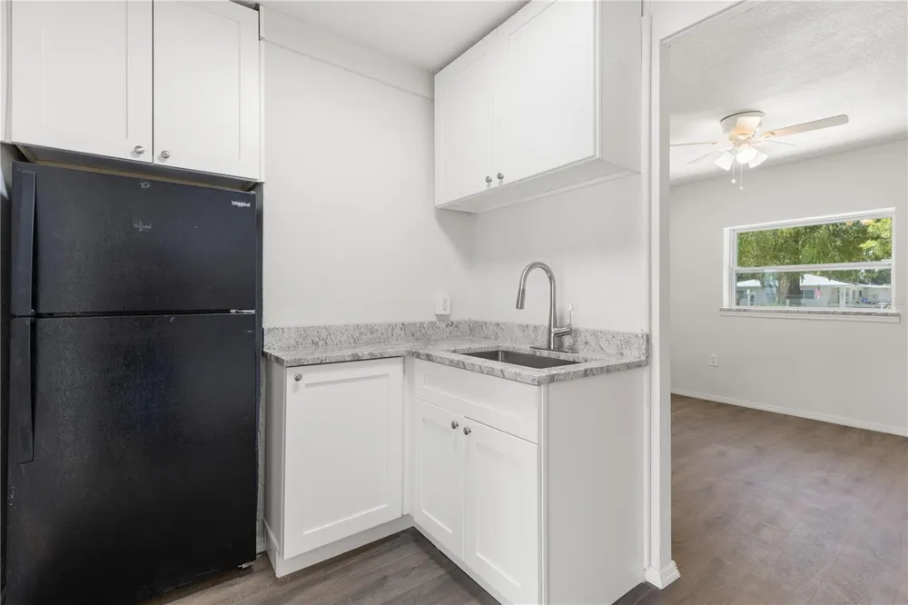 9845 60TH STREET Pinellas Park, FL 33782