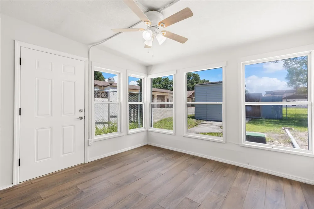 9845 60TH STREET Pinellas Park, FL 33782