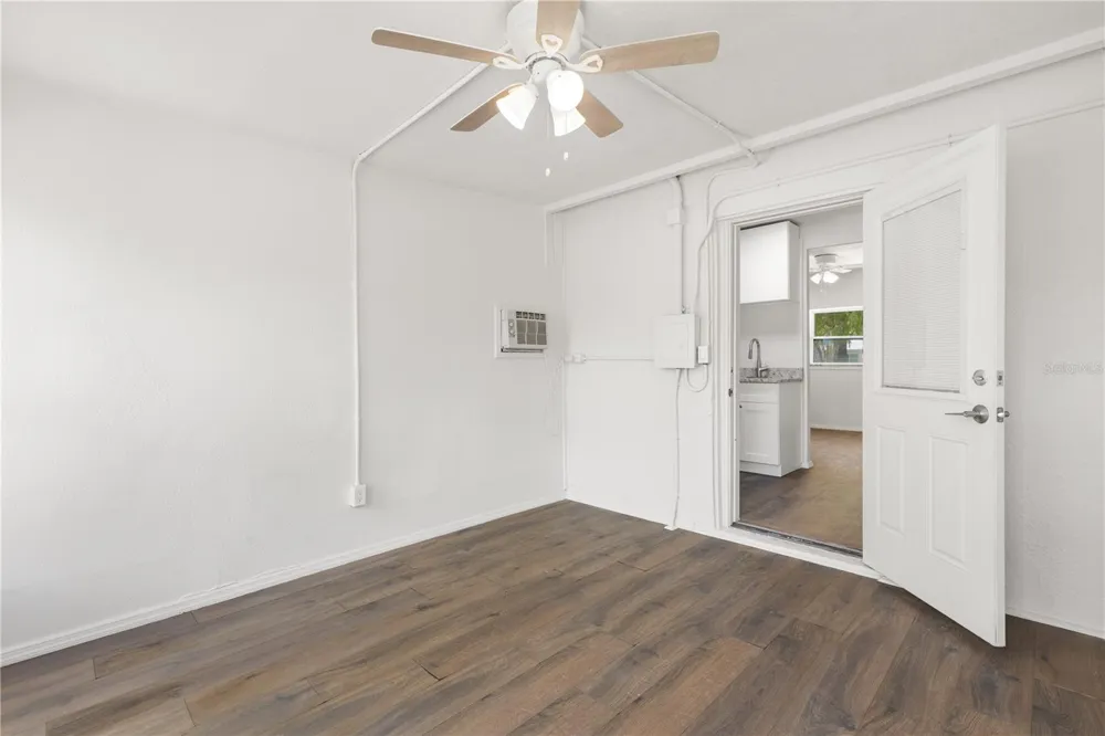 9845 60TH STREET Pinellas Park, FL 33782