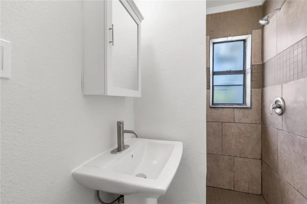 9845 60TH STREET Pinellas Park, FL 33782