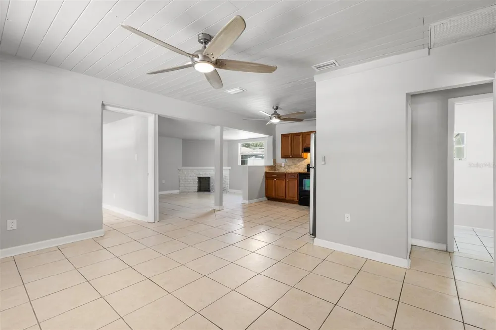 9845 60TH STREET Pinellas Park, FL 33782
