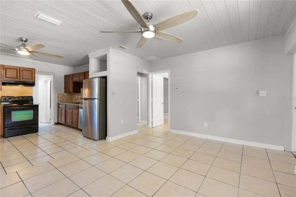 9845 60TH STREET Pinellas Park, FL 33782