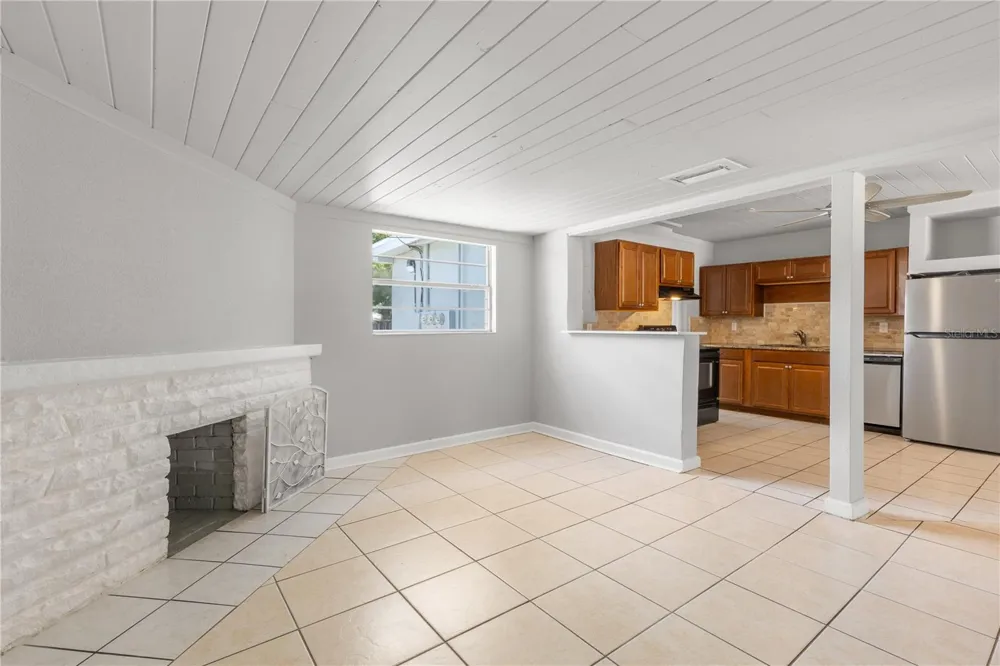 9845 60TH STREET Pinellas Park, FL 33782