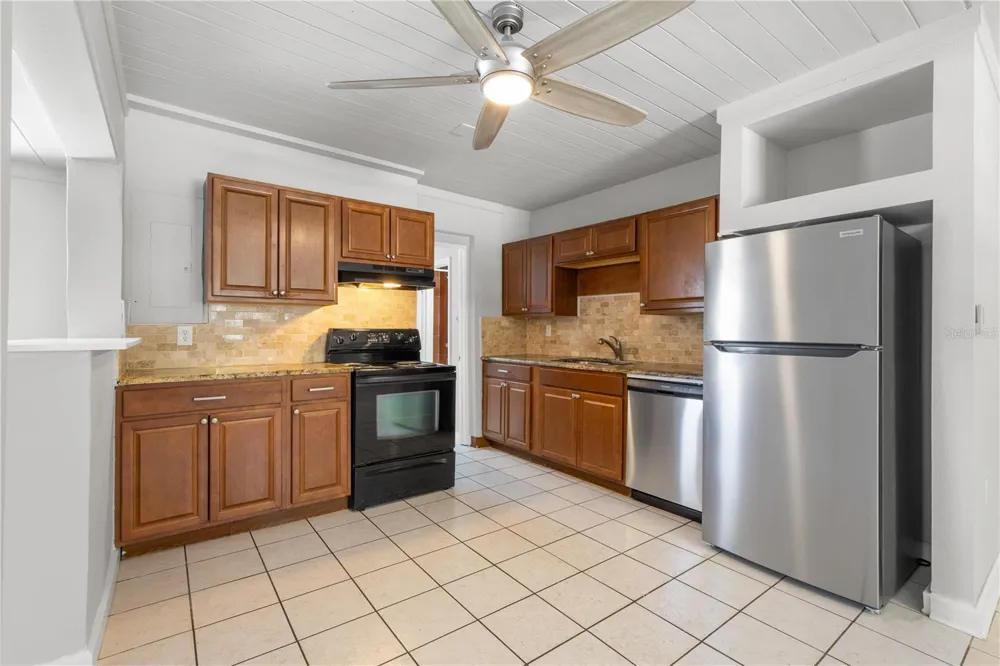 9845 60TH STREET Pinellas Park, FL 33782
