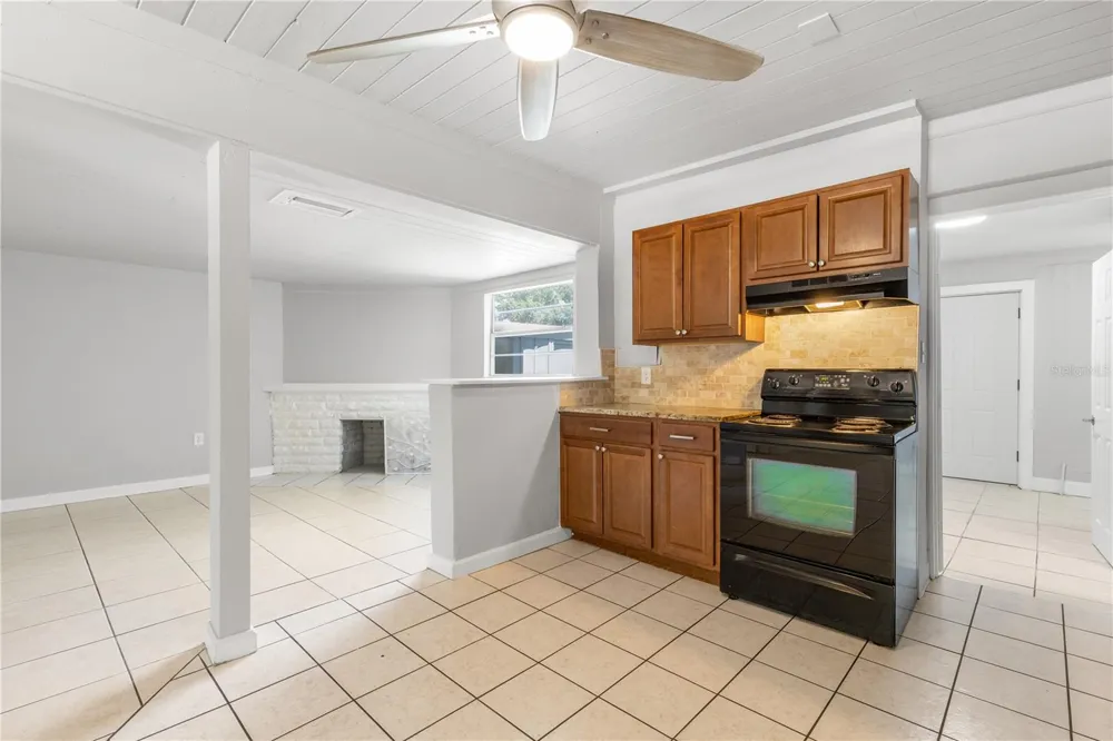 9845 60TH STREET Pinellas Park, FL 33782