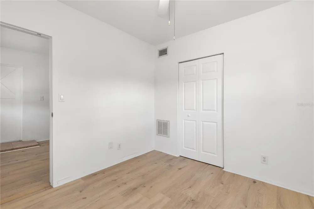 9845 60TH STREET Pinellas Park, FL 33782
