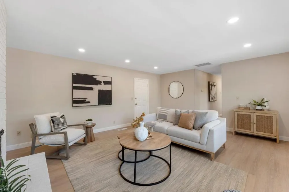 6694 Heathfield Drive San Jose, CA 95120