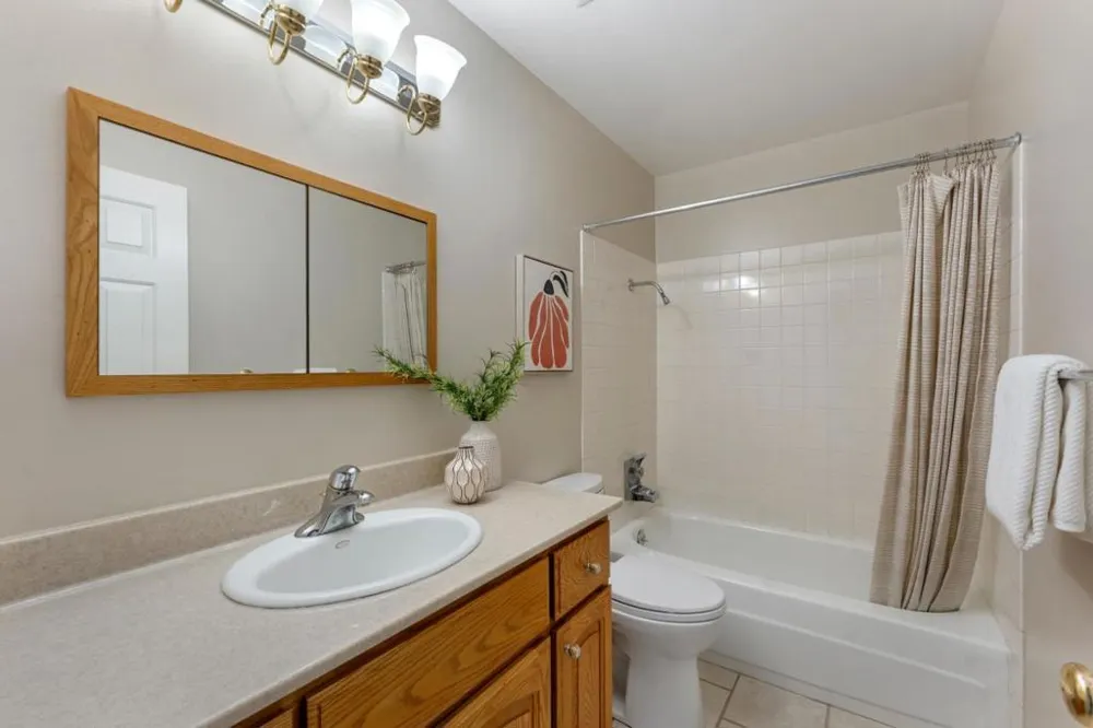 6694 Heathfield Drive San Jose, CA 95120