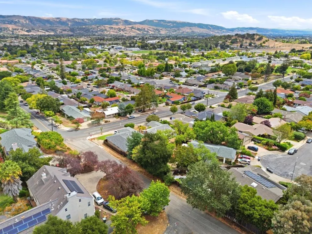 17865 Peak Avenue Morgan Hill, CA 95037