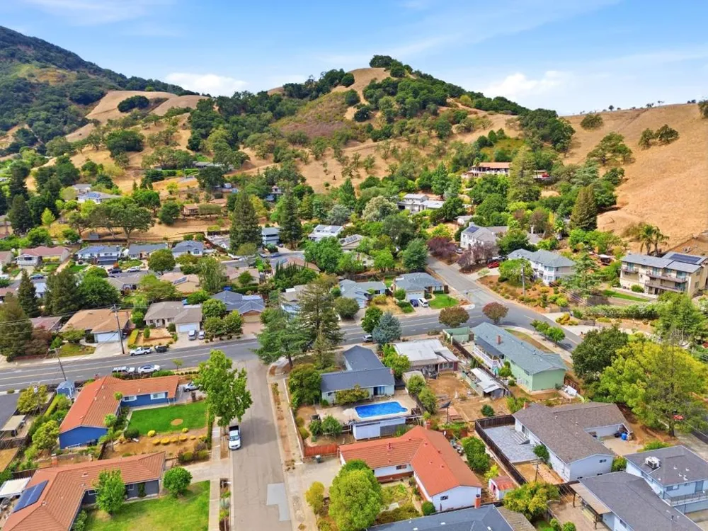 17865 Peak Avenue Morgan Hill, CA 95037