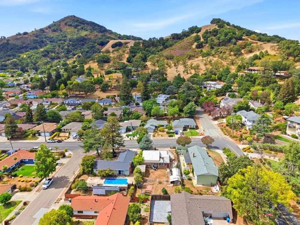 17865 Peak Avenue Morgan Hill, CA 95037