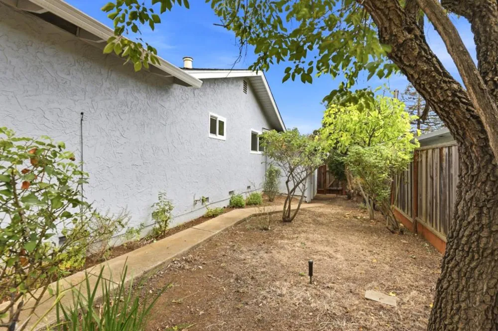 17865 Peak Avenue Morgan Hill, CA 95037