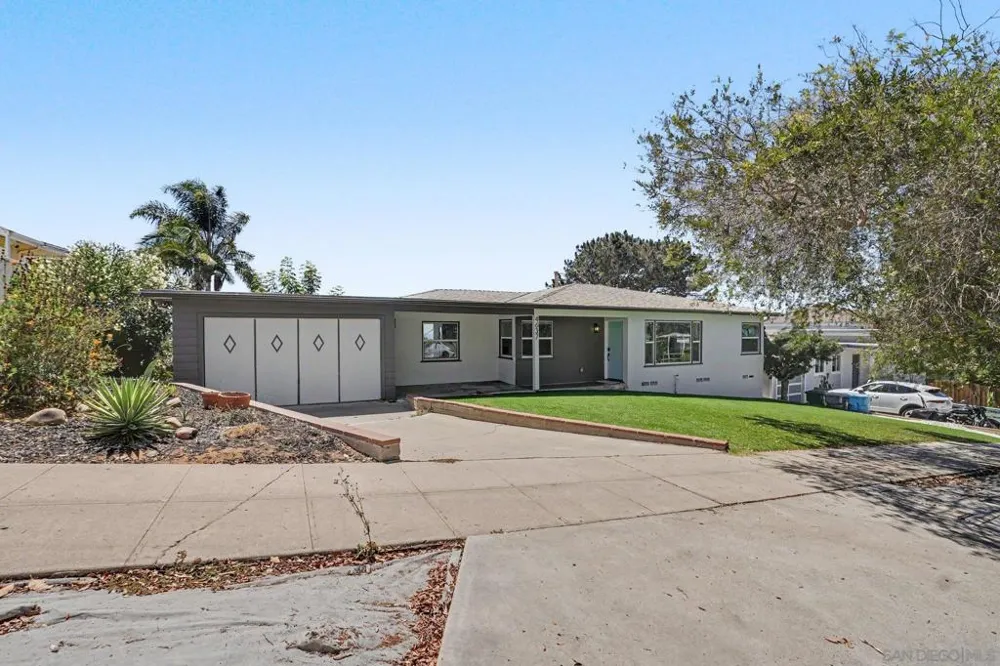 4637 Del Mar San Diego, CA 92107