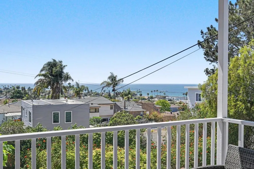 4637 Del Mar San Diego, CA 92107