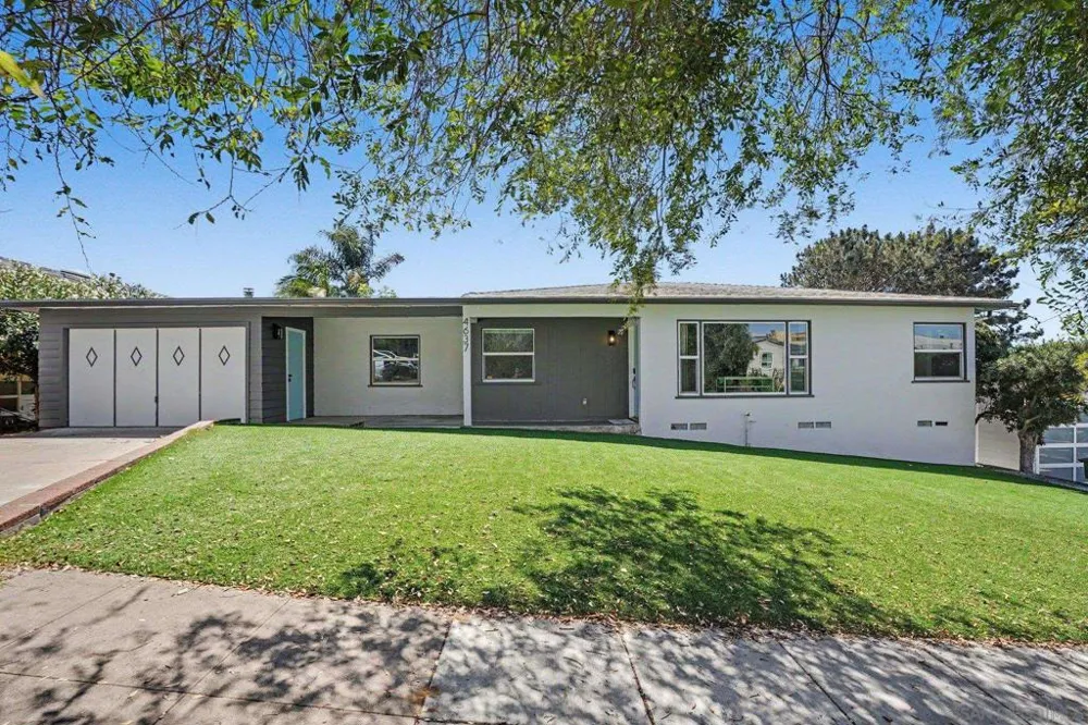 4637 Del Mar San Diego, CA 92107