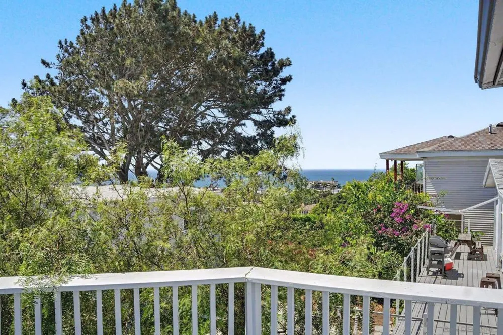 4637 Del Mar San Diego, CA 92107