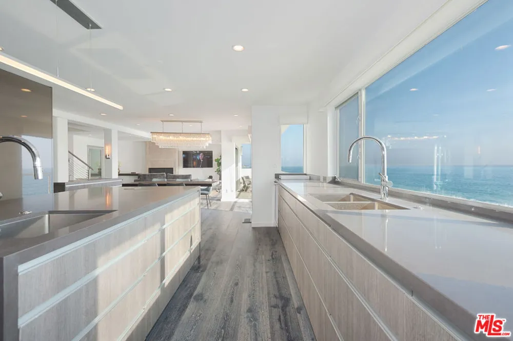 19562 PACIFIC COAST Highway Malibu, CA 90265
