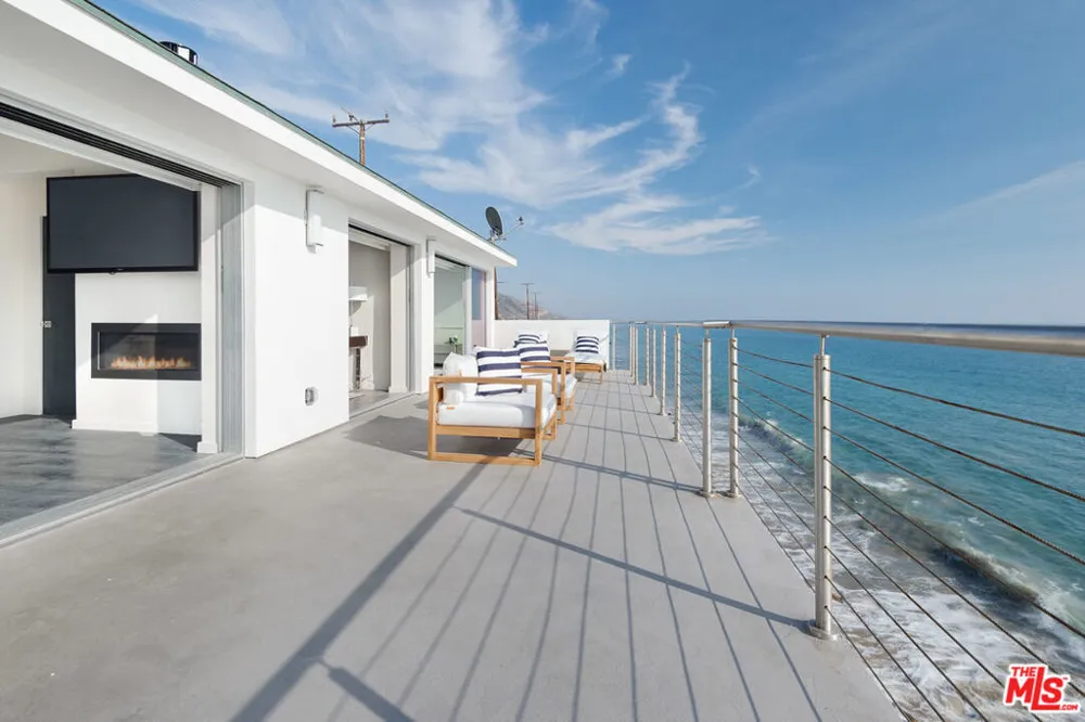 19562 PACIFIC COAST Highway Malibu, CA 90265