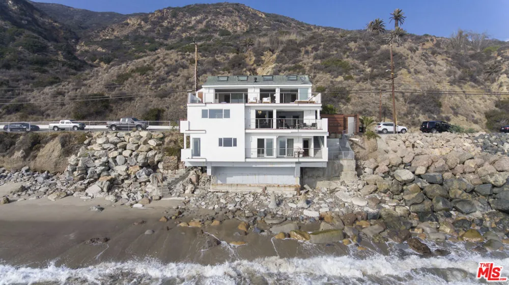 19562 PACIFIC COAST Highway Malibu, CA 90265