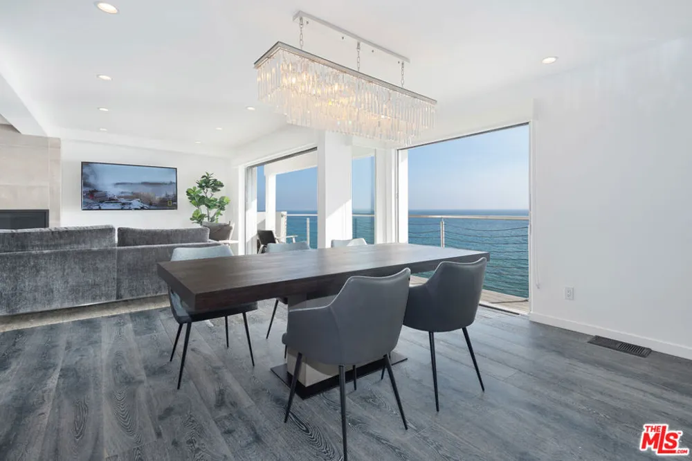 19562 PACIFIC COAST Highway Malibu, CA 90265