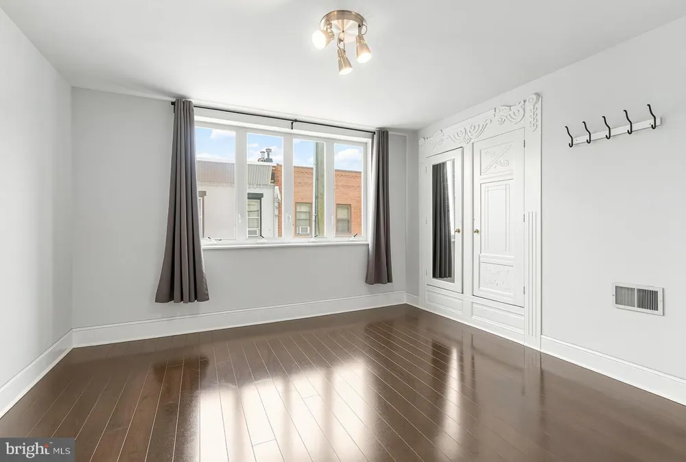 1254 S BONSALL STREET Philadelphia, PA 19146