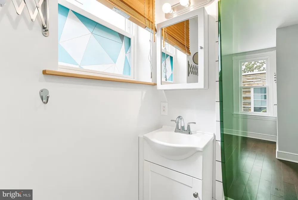 1254 S BONSALL STREET Philadelphia, PA 19146