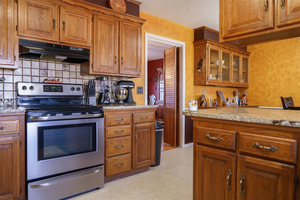 6716 Dover Court Bartlesville, OK 74006