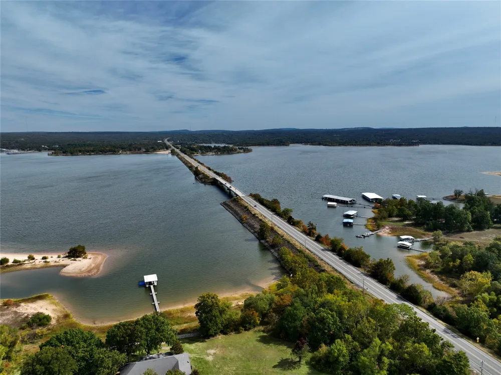 6 Bower Road Eufaula, OK 74432