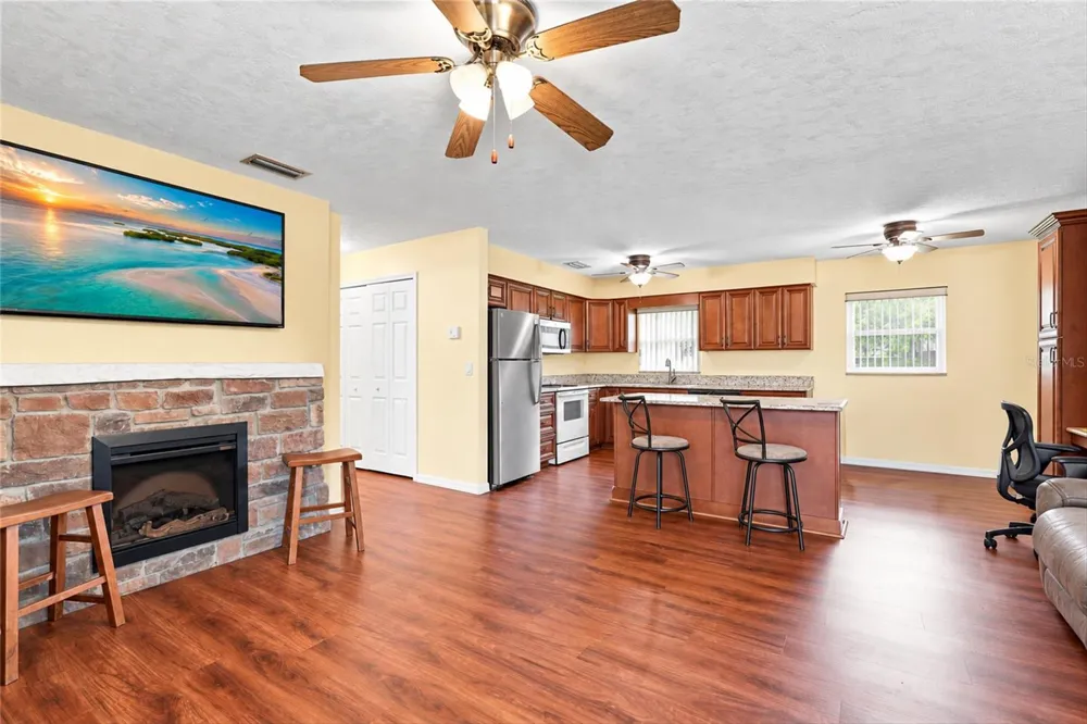 504 FIAT AVENUE Sebring, FL 33872