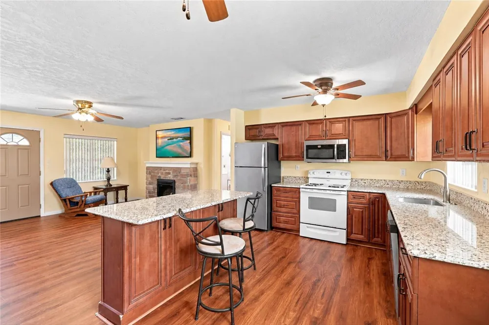 504 FIAT AVENUE Sebring, FL 33872
