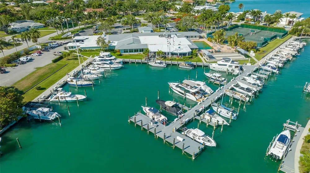 516 SPOONBILL WAY Sarasota, FL 34236