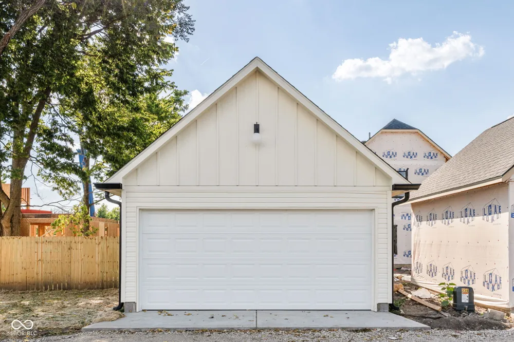2069 Yandes Indianapolis, IN 46202