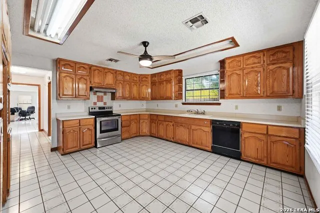 7285 US HIGHWAY 87 E China Grove, TX 78263