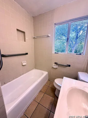 127 CYRIL DR San Antonio, TX 78218