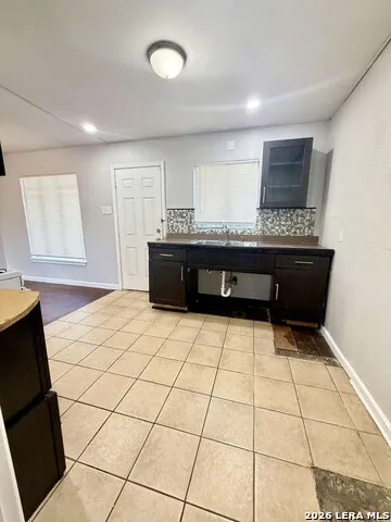 127 CYRIL DR San Antonio, TX 78218
