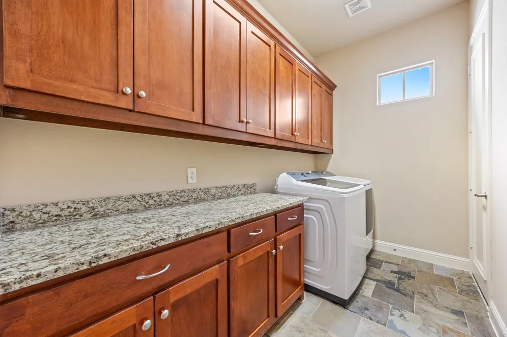 14737 Stanford Court Addison, TX 75254